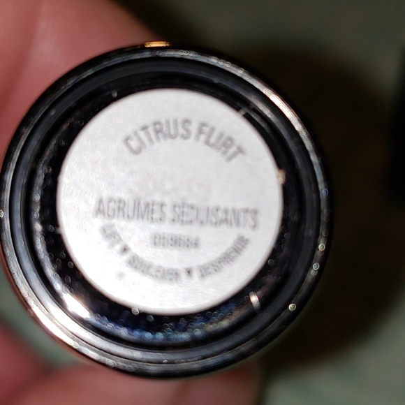 Mary Kay Shock Tart Lip Gloss - Picture 5 of 5